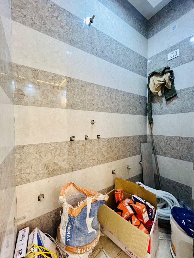 Exterior View, vasant vihar 4 Bedroom 400 Sq.Yd. Builder Floor In Vasant Vihar Delhi 9525883