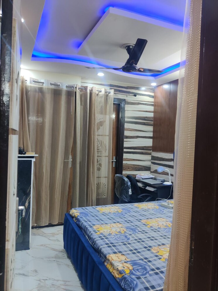 Bedroom, vasant vihar 4 Bedroom 400 Sq.Yd. Builder Floor In Vasant Vihar Delhi 9525883