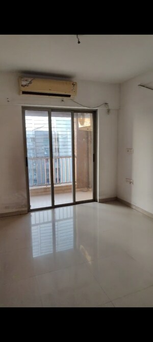 Room in 2 BHK Apartment at Casa Rio Pacifica, Dombivli East – for Rent