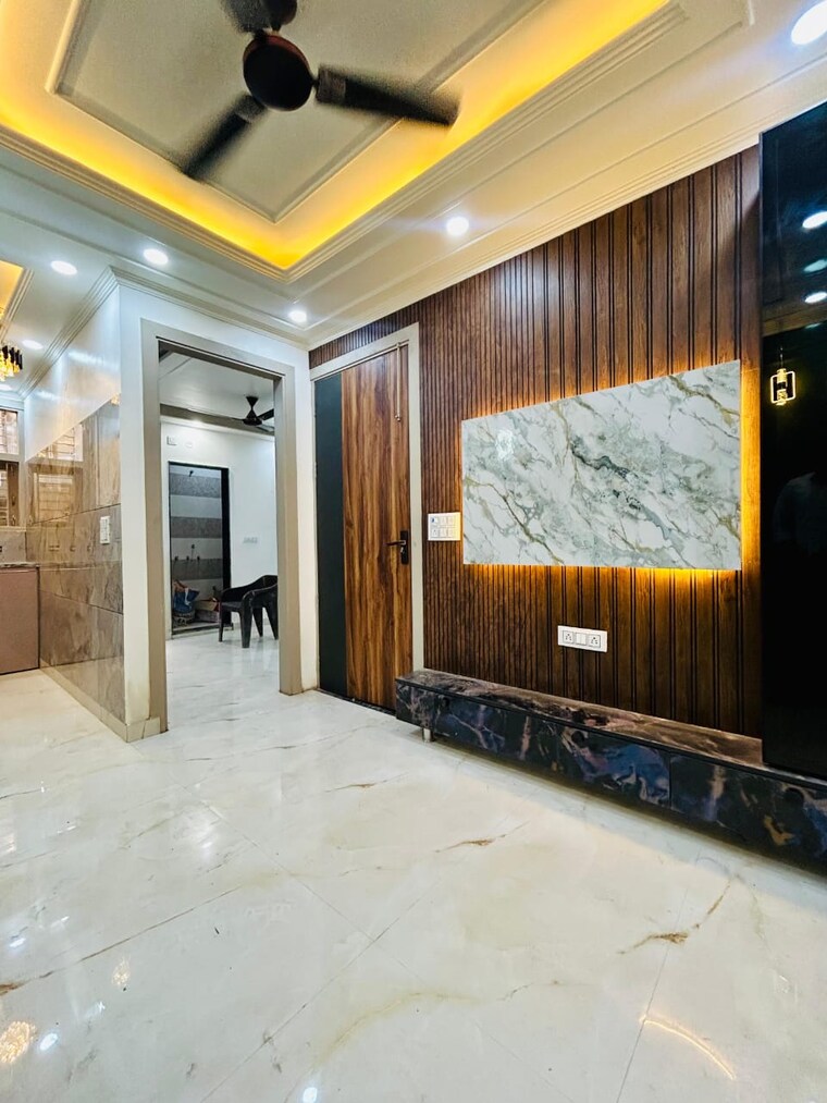 Room, vasant vihar 4 Bedroom 600 Sq.Yd. Builder Floor In Vasant Vihar Delhi 9525976