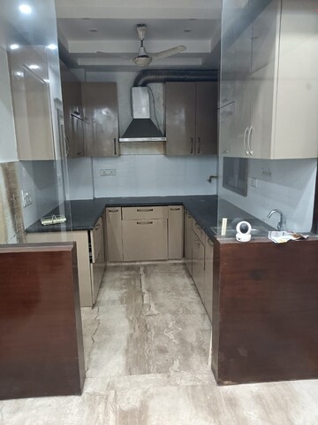 Kitchen in 3 BHK Builder Floor at Sharad Vihar, Karkardooma – for Rent