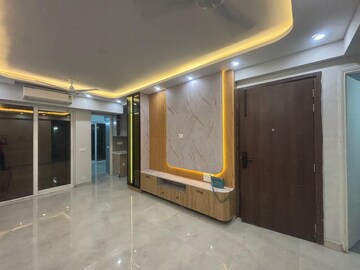 Room in 2 BHK Apartment at Signature Global City, Sector 37d – for Rent