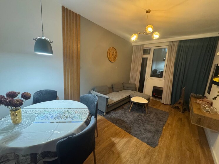 Living Room, safdarjung enclave 3 Bedroom 300 Sq.Yd. Builder Floor In Safdarjung Enclave Delhi 9525989