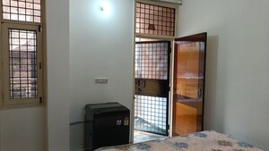 Room in 1 BHK Builder Floor at Vaishali Sector 5 – for Rent