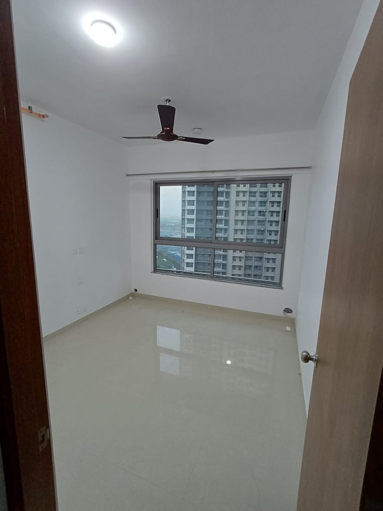 Room, kalpataru-immensa 2 Bedroom 665 Sq.Ft. Apartment In Kolshet Road Thane 9526078