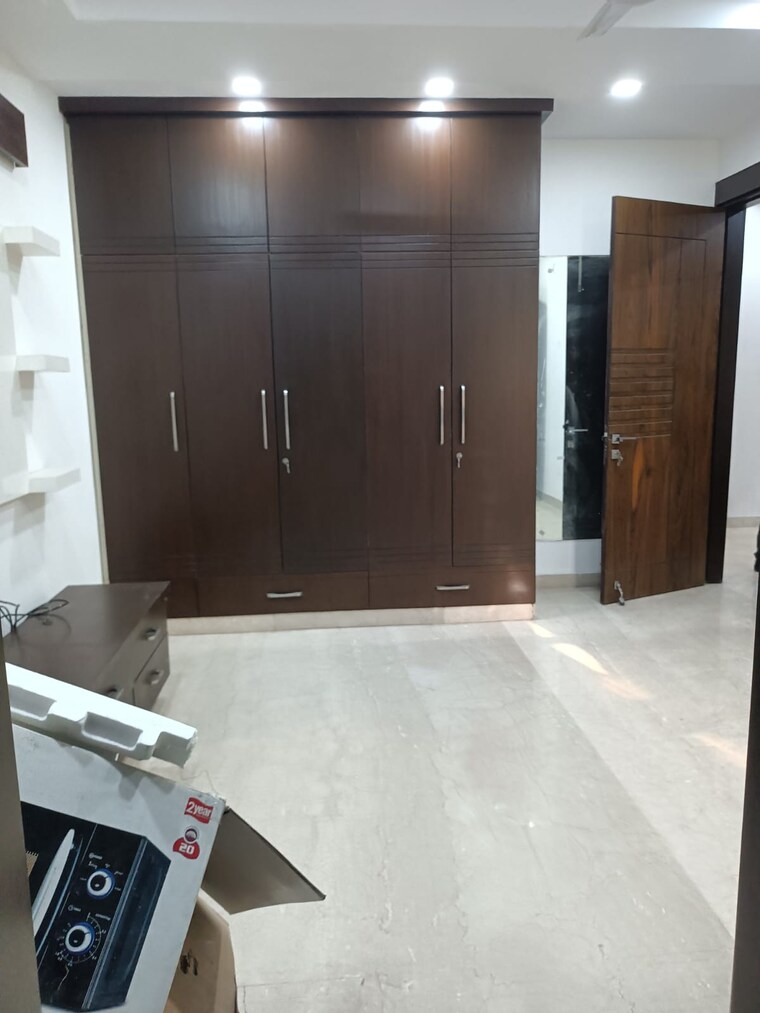 Bedroom, surajmal vihar 3 Bedroom 2300 Sq.Ft. Builder Floor In Surajmal Vihar Delhi 9526154