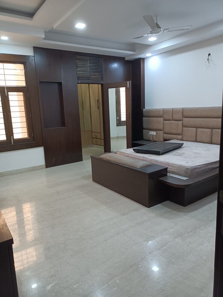 Master Bedroom, surajmal vihar 3 Bedroom 2300 Sq.Ft. Builder Floor In Surajmal Vihar Delhi 9526154