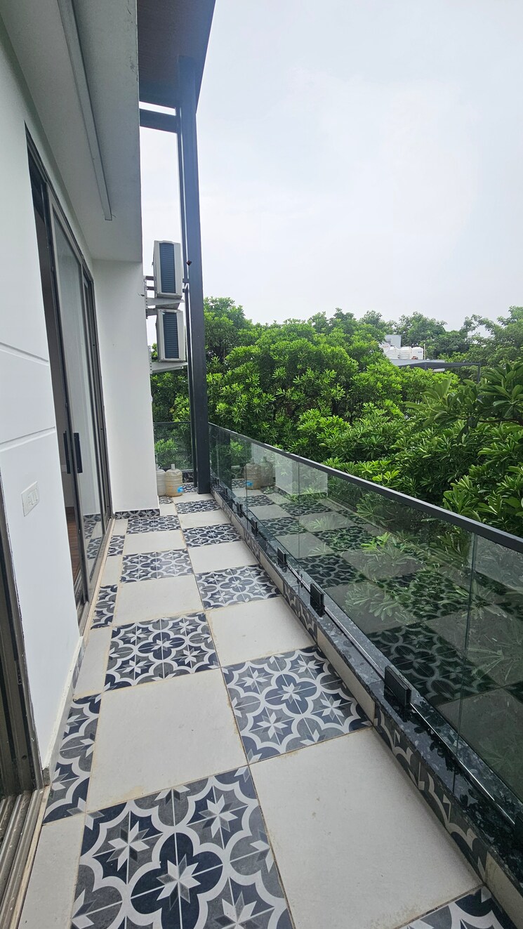 Balcony, huda-cghs 3 Bedroom 1650 Sq.Ft. Builder Floor In Sector 56 Gurgaon 9526178