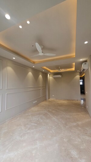 Room in 3 BHK Builder Floor at Huda CGHS, Sector 56 – for Sale