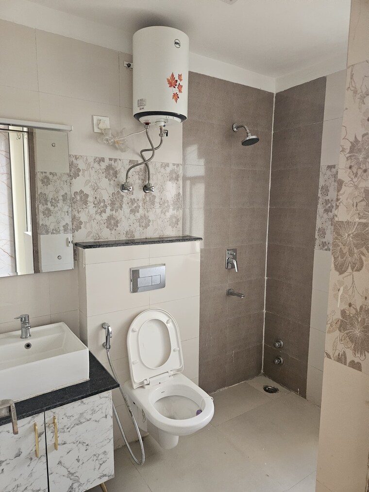 Bathroom, pareena-coban-residences 3 Bedroom 1997 Sq.Ft. Apartment In Sector 99a Gurgaon 9526360