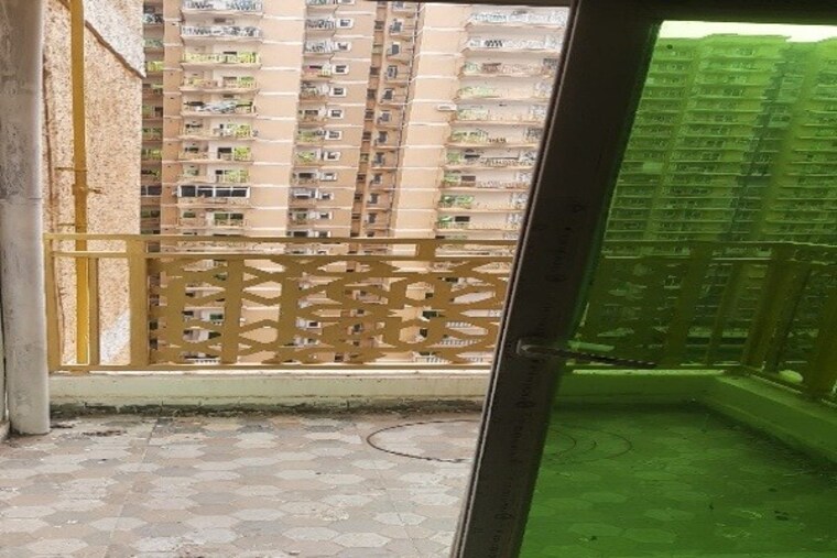 Balcony, migsun-vilaasa 2 Bedroom 860 Sq.Ft. Apartment In Eta Ii Greater Noida Greater Noida 9526183