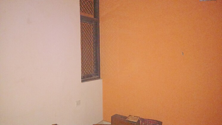 Room, vaishali sector 3 1 Bedroom 380 Sq.Ft. Builder Floor In Vaishali Sector 3 Ghaziabad 9526237