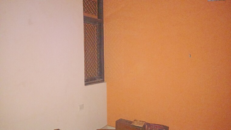Room, vaishali sector 3 1 Bedroom 380 Sq.Ft. Builder Floor In Vaishali Sector 3 Ghaziabad 9526237