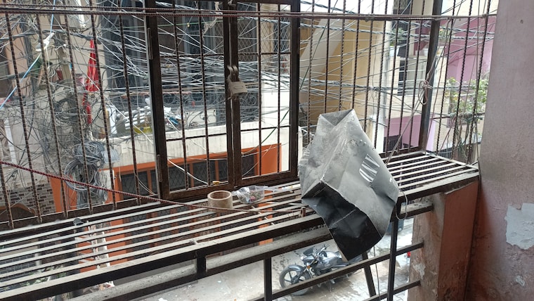 Kitchen, vaishali sector 3 1 Bedroom 380 Sq.Ft. Builder Floor In Vaishali Sector 3 Ghaziabad 9526237