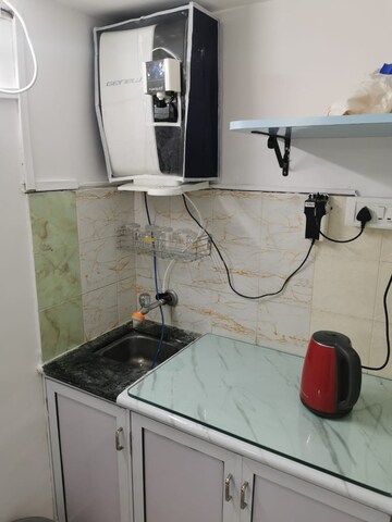 Team Area in 2 BHK Apartment at Borivali West – for Sale