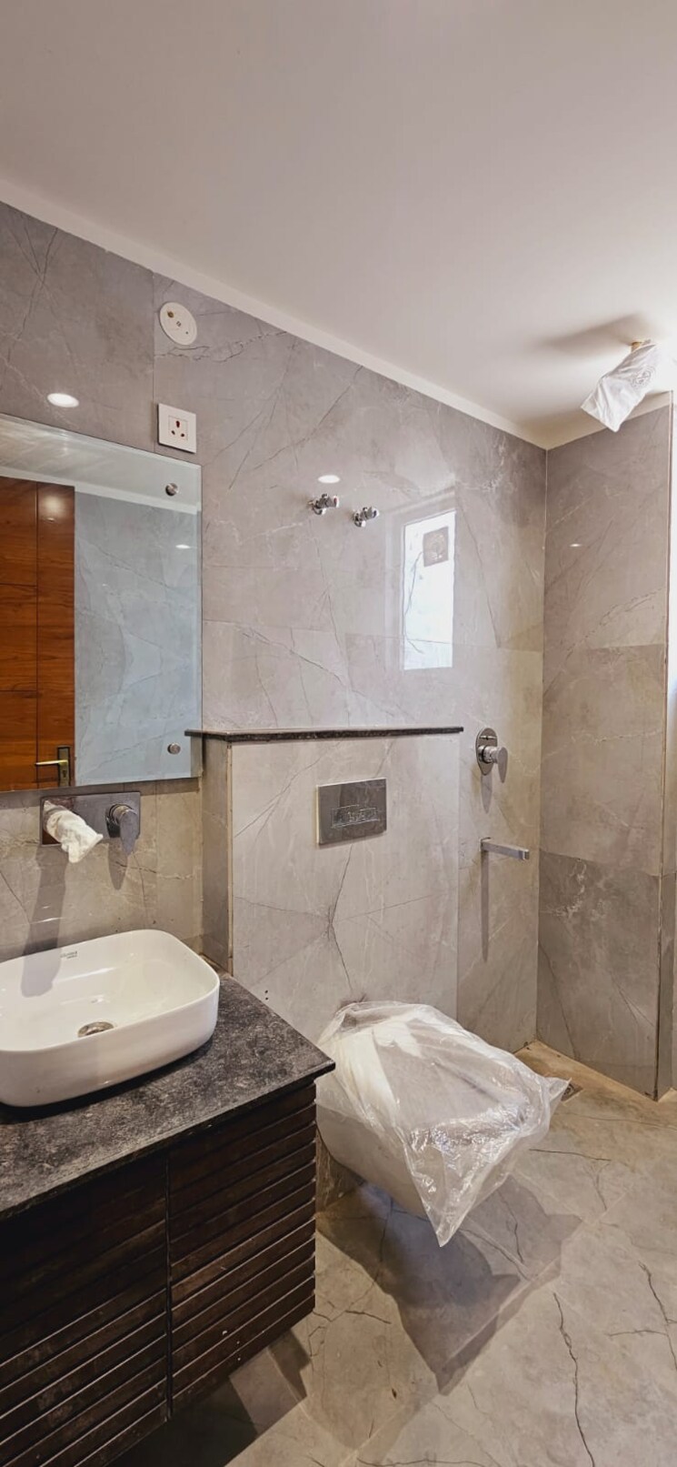 Bathroom, ss-mayfield-gardens 3 Bedroom 2340 Sq.Ft. Builder Floor In Sector 51 Gurgaon 9526300