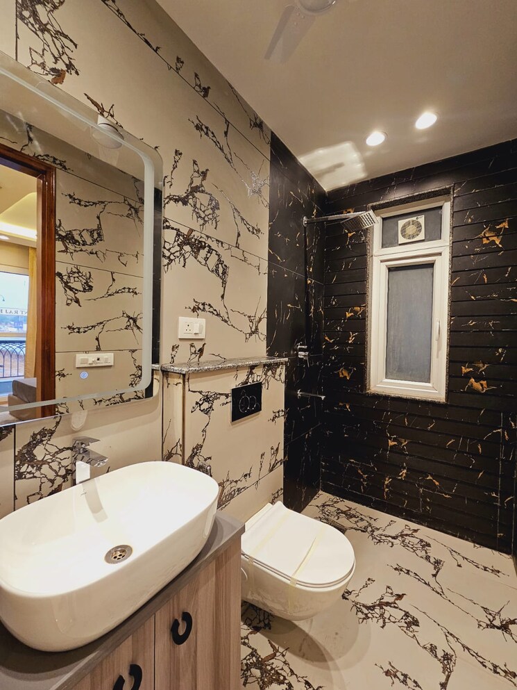 Master Bedroom, ss-southend-floors 4 Bedroom 285 Sq.Yd. Builder Floor In South City 2 Gurgaon 9526299