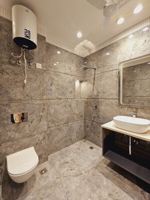 Bathroom in 4 BHK Builder Floor at SS Southend Floors, South City 2 – for Sale