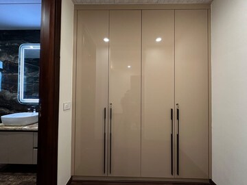 Building Lobby in 4 BHK Builder Floor at SS Southend Floors, South City 2 – for Sale