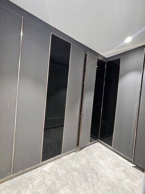 Building Lobby in 4 BHK Builder Floor at SS Southend Floors, South City 2 – for Sale