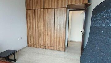 Room in 2 BHK Apartment at Piramal Mahalaxmi, Mahalaxmi – for Rent