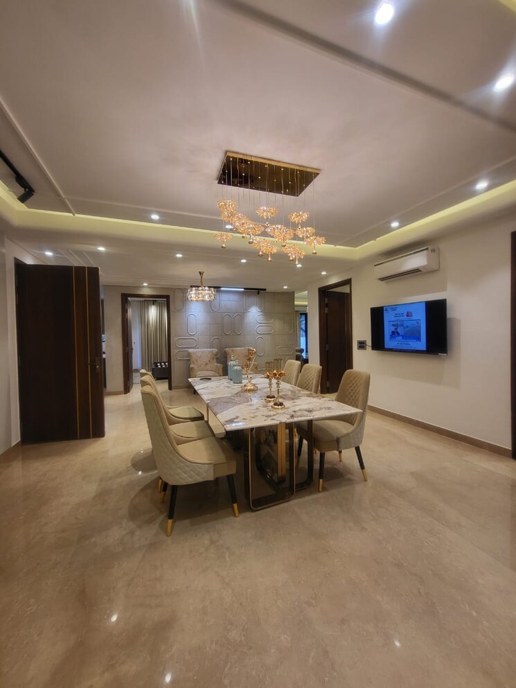 Living Room, omaxe-designer-villas-mayfield-garden 4 Bedroom 4500 Sq.Ft. Builder Floor In Sector 51 Gurgaon 9526369