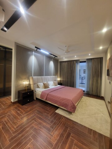 Bedroom in 4 BHK Builder Floor at Omaxe Designer Villas Mayfield Garden, Sector 51 – for Sale