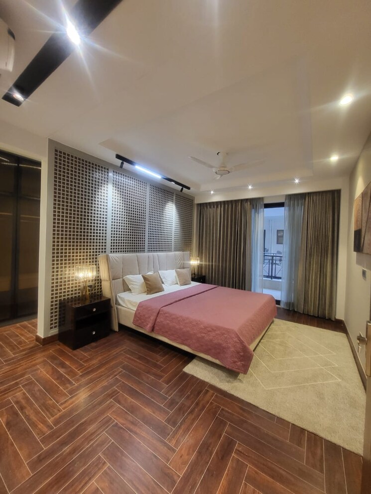 Bedroom, omaxe-designer-villas-mayfield-garden 4 Bedroom 4500 Sq.Ft. Builder Floor In Sector 51 Gurgaon 9526369