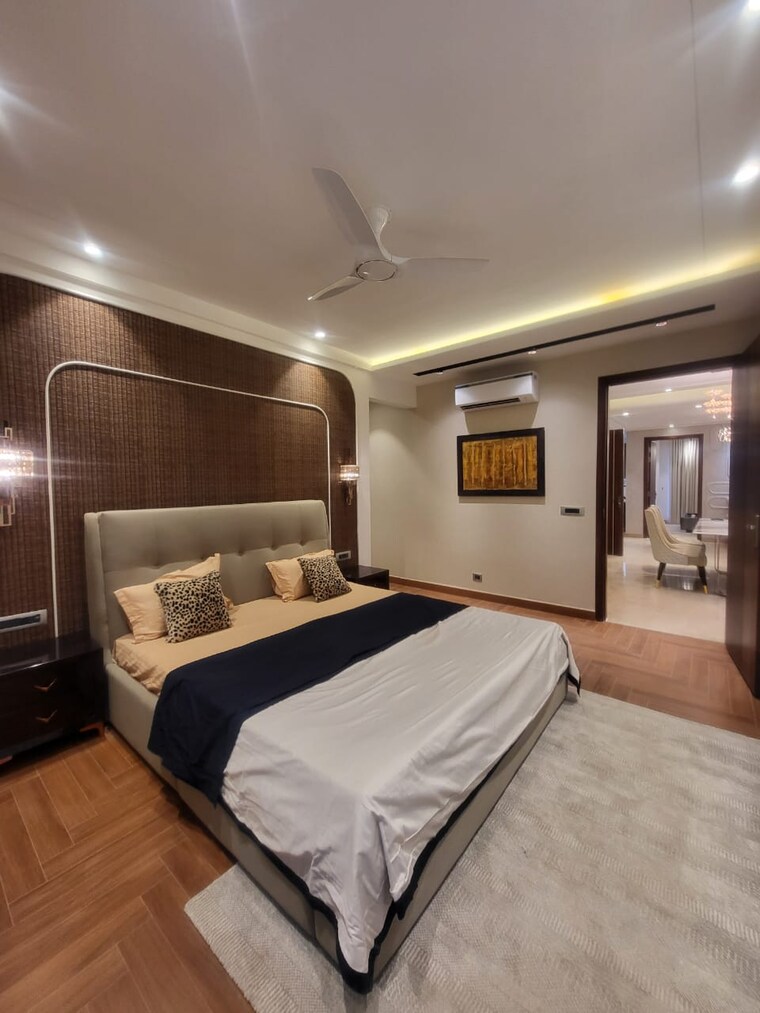 Living Room, omaxe-designer-villas-mayfield-garden 4 Bedroom 4500 Sq.Ft. Builder Floor In Sector 51 Gurgaon 9526369