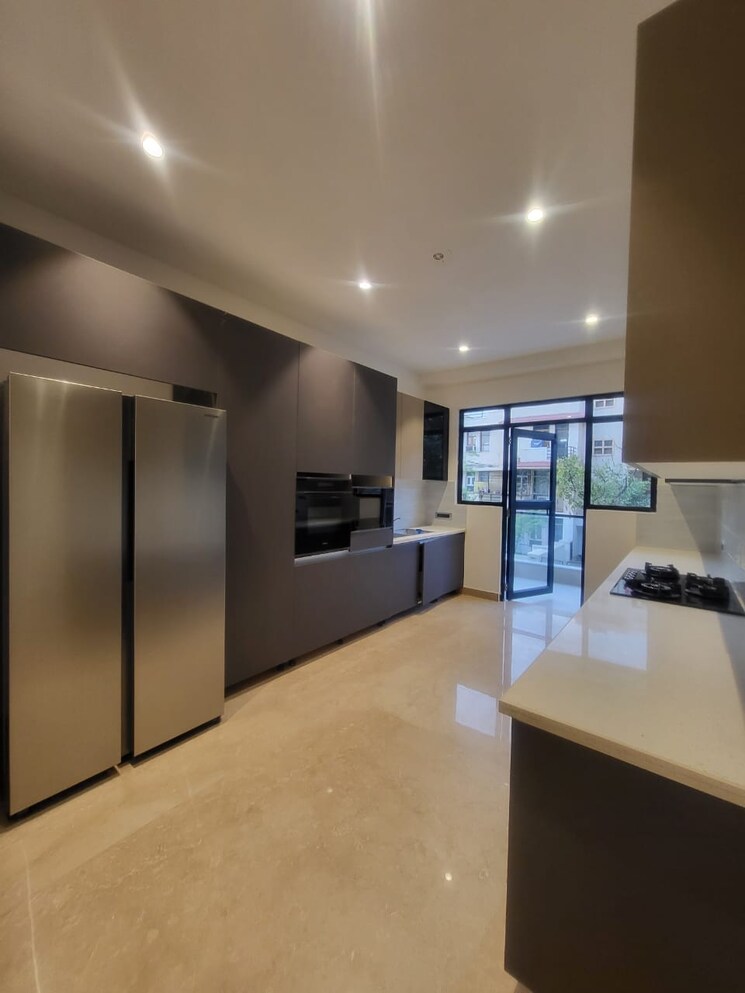 Bedroom, omaxe-designer-villas-mayfield-garden 4 Bedroom 4500 Sq.Ft. Builder Floor In Sector 51 Gurgaon 9526369