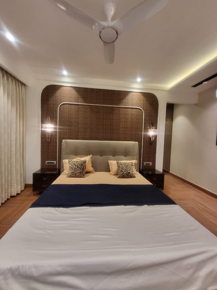Bedroom, omaxe-designer-villas-mayfield-garden 4 Bedroom 4500 Sq.Ft. Builder Floor In Sector 51 Gurgaon 9526369
