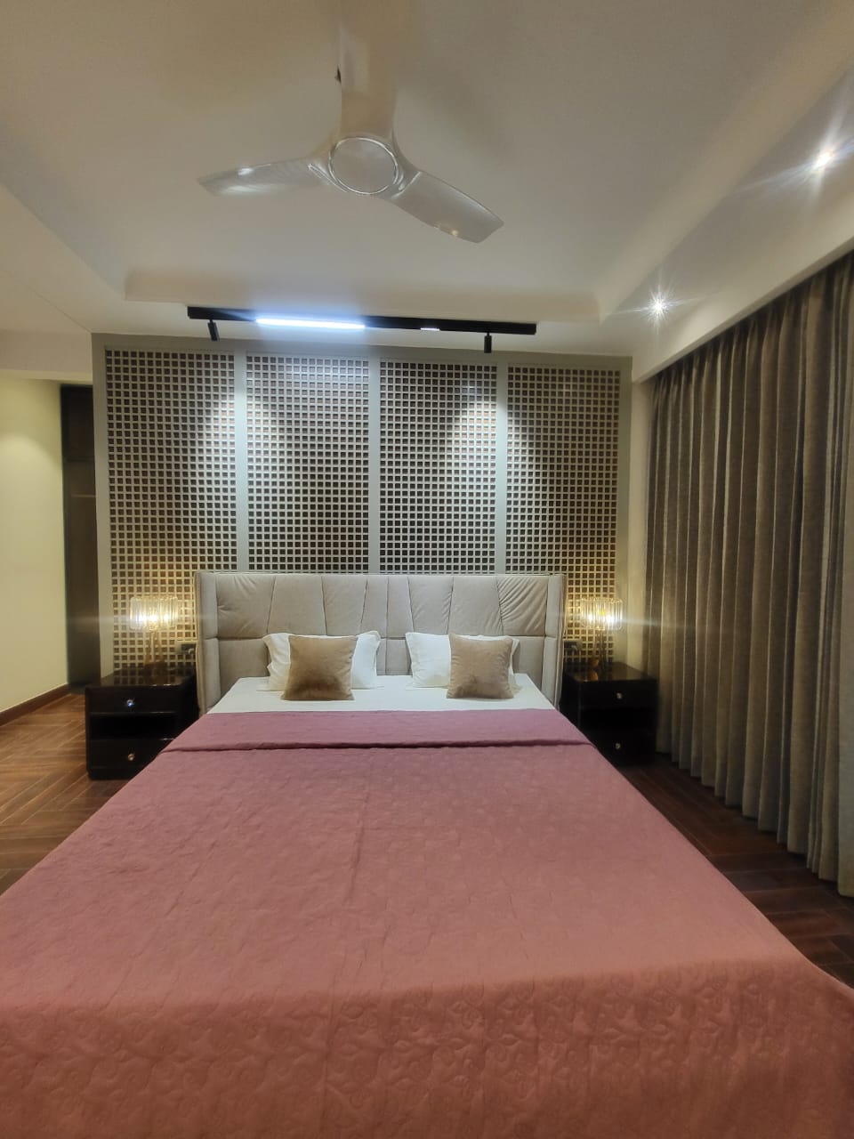 4 BHK Builder Floor For Sale in Omaxe Designer Villas Mayfield Garden