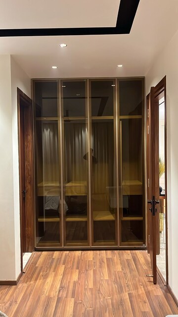 Furnished Amenities in 4 BHK Builder Floor at Sushant Lok I – for Sale