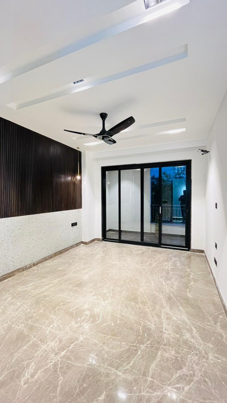 Room, unitech-south-city-1 4 Bedroom 275 Sq.Yd. Builder Floor In South City 1 Gurgaon 9526367