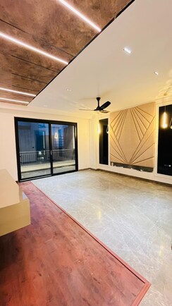 4 BHK Builder Floor For Sale in Unitech South City 1