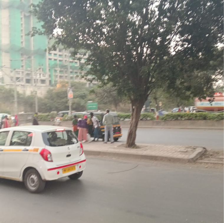  Parking, raviraj-crossroads Commercial Showroom 550 Sq.Ft. In Bhagwan Nagar Pune 9526394