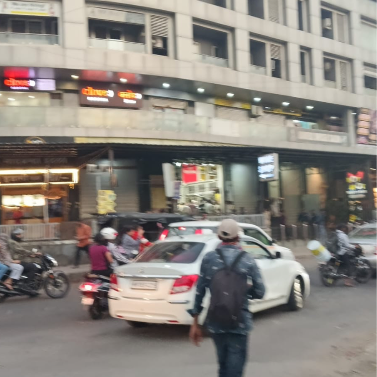  Parking, raviraj-crossroads Commercial Showroom 550 Sq.Ft. In Bhagwan Nagar Pune 9526394