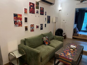 Living Room in 2 BHK Apartment at Apsara Apartments, Pali Hill – for Rent