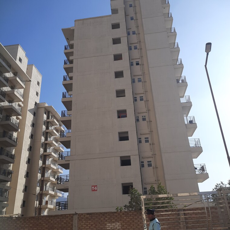 Exterior View, pivotal-paradise 2 Bedroom 657 Sq.Ft. Apartment In Sector 62 Gurgaon 9526457