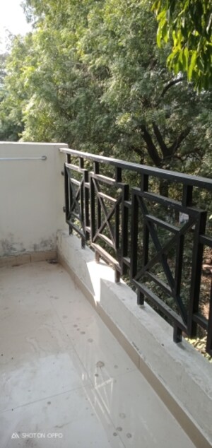 Balcony in 2.5 BHK Apartment at DDA Rosewood Apartments, Vasant Kunj – for Rent