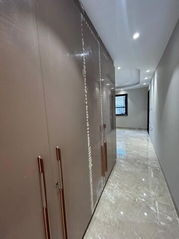  4 BHK Builder Floor at Sector 56 – for Sale