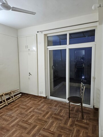 Room in 2 BHK Apartment at KLJ Greens, Sector 77 – for Rent