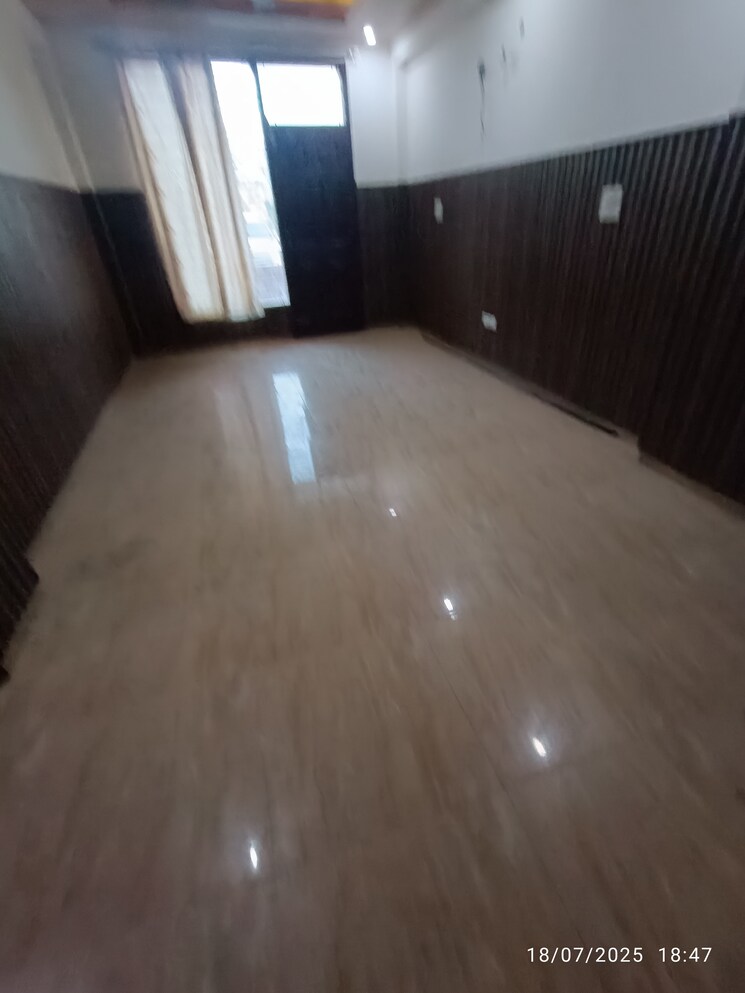 Room, sector 118 3 Bedroom 1500 Sq.Ft. Apartment In Sector 118 Mohali 9526536