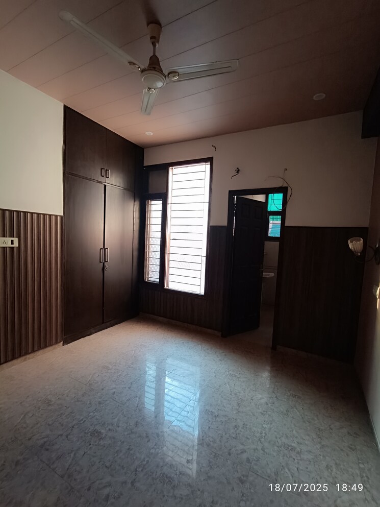 Room, sector 118 3 Bedroom 1500 Sq.Ft. Apartment In Sector 118 Mohali 9526536