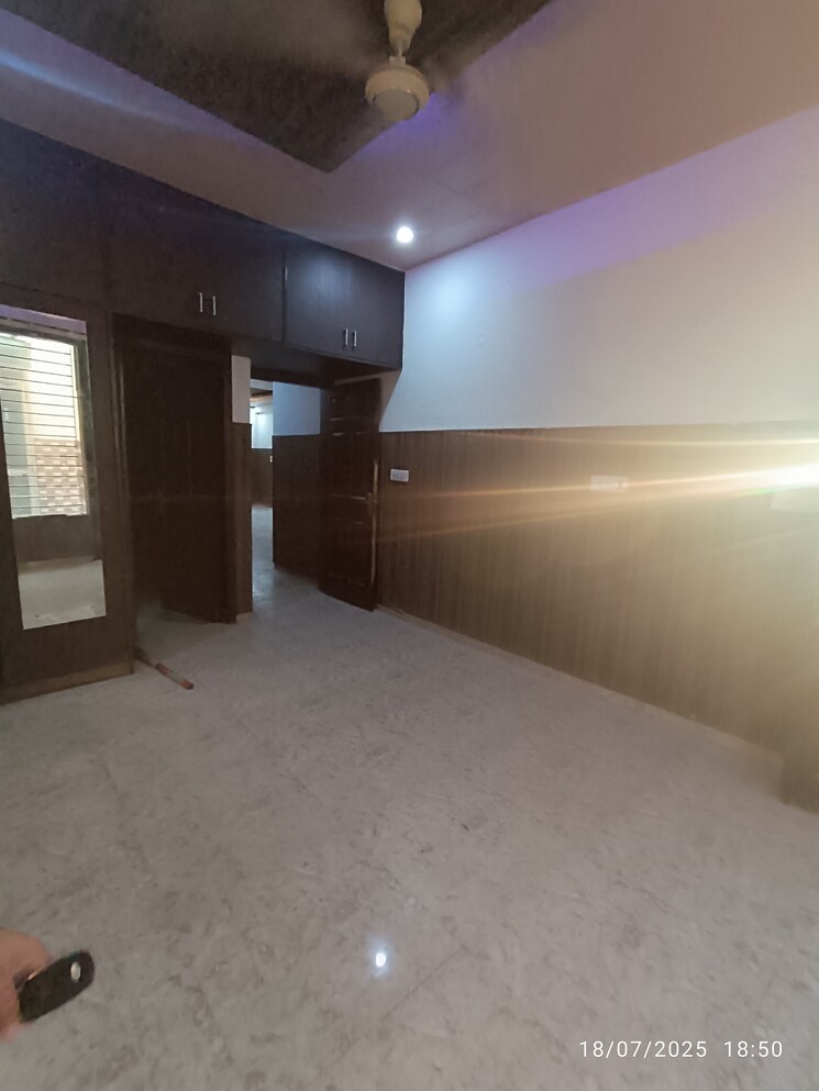 Room, sector 118 3 Bedroom 1500 Sq.Ft. Apartment In Sector 118 Mohali 9526550