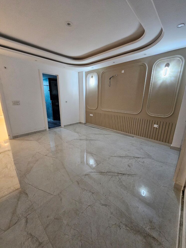 Bedroom, sainik colony 3 Bedroom 2250 Sq.Ft. Builder Floor In Sainik Colony Faridabad 9526547