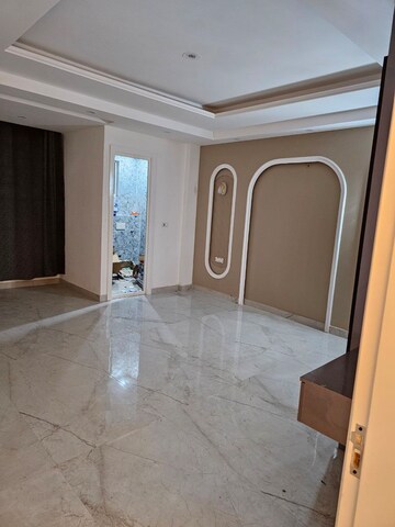 Master Bedroom in 3 BHK Builder Floor at Sainik Colony – for Sale