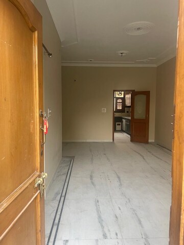2 BHK Independent House For Rent in Sector 16