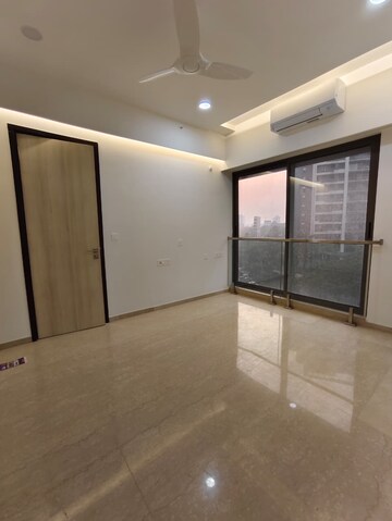 Room in 3 BHK Apartment at Adani Ten BKC, Bandra East – for Rent