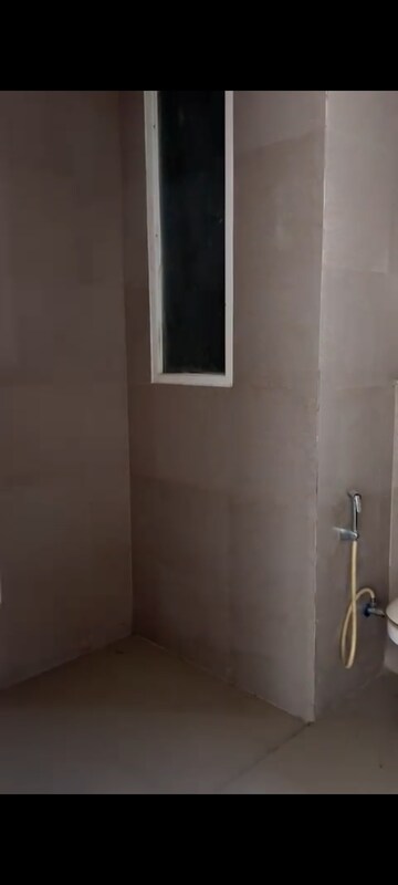 Room in 3.5 BHK Apartment at Conscient Heritage Max, Sector 102 – for Sale